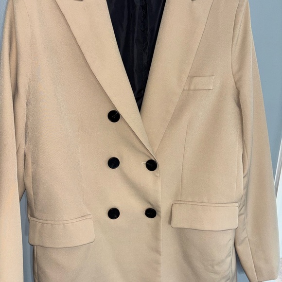 Classic Tan Double-Breasted Blazer - Picture 2 of 5